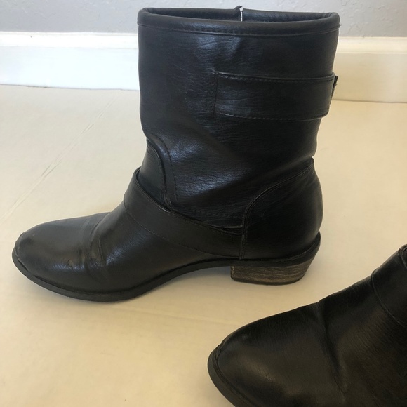 Forever 21 Studded Black Boots - Picture 4 of 9